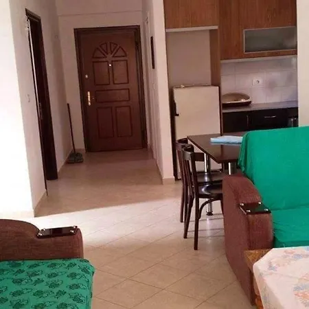 Spacious In + Balcony * Sarandë